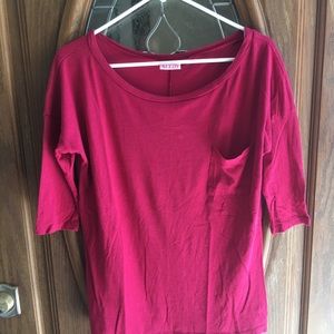 Women’s Tee